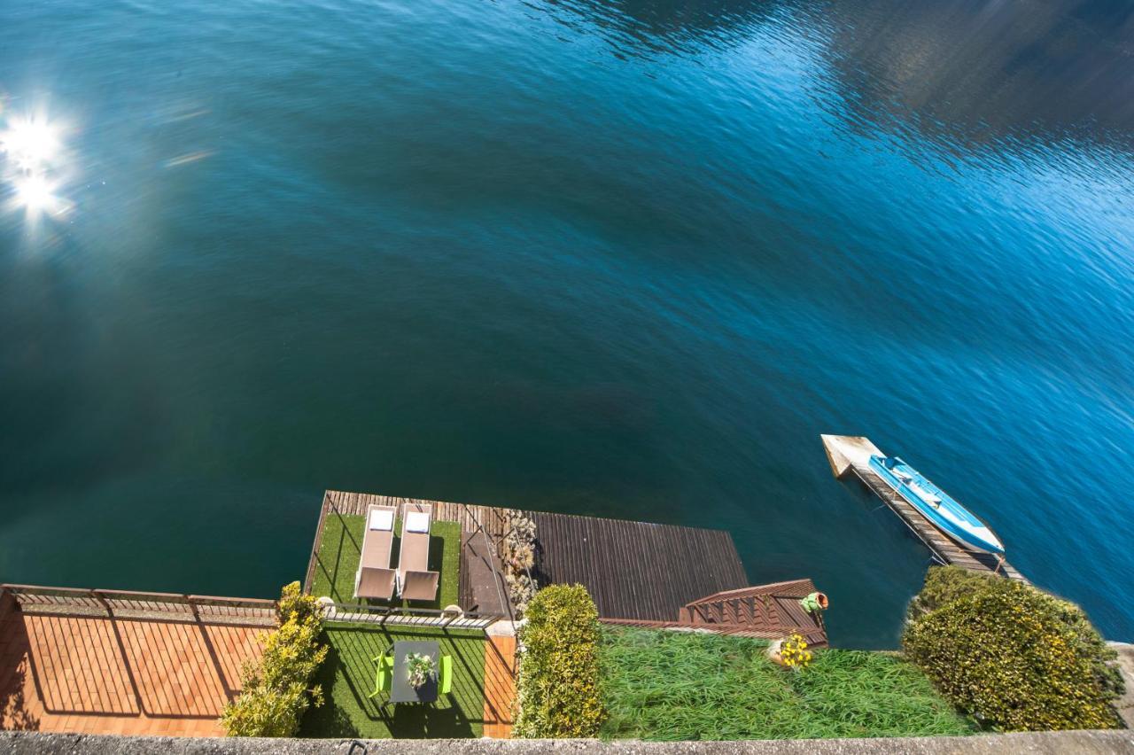 The Pier On The Lake Marone Bagian luar foto
